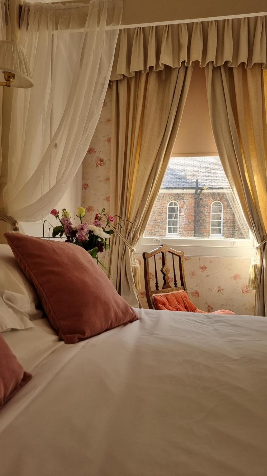 23 St Mary'S York Quarto foto